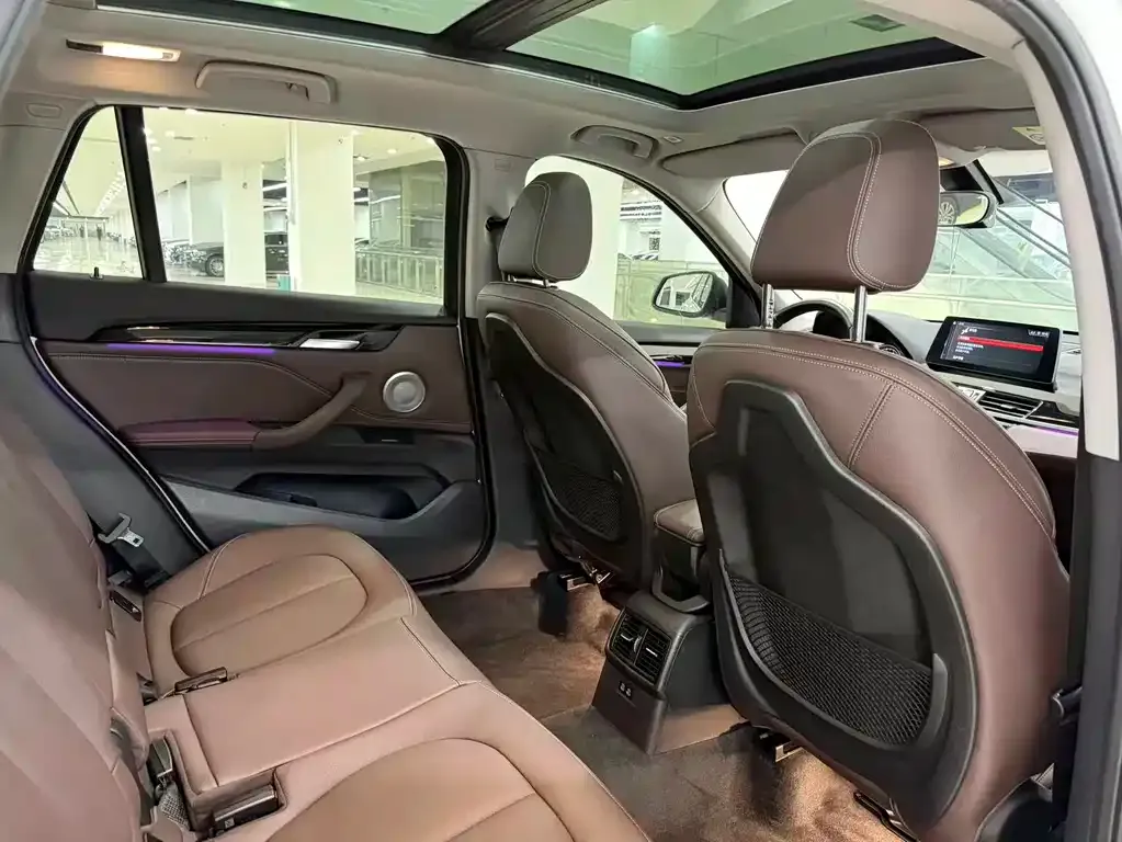 BMW X1 2021 из CN, фото 2