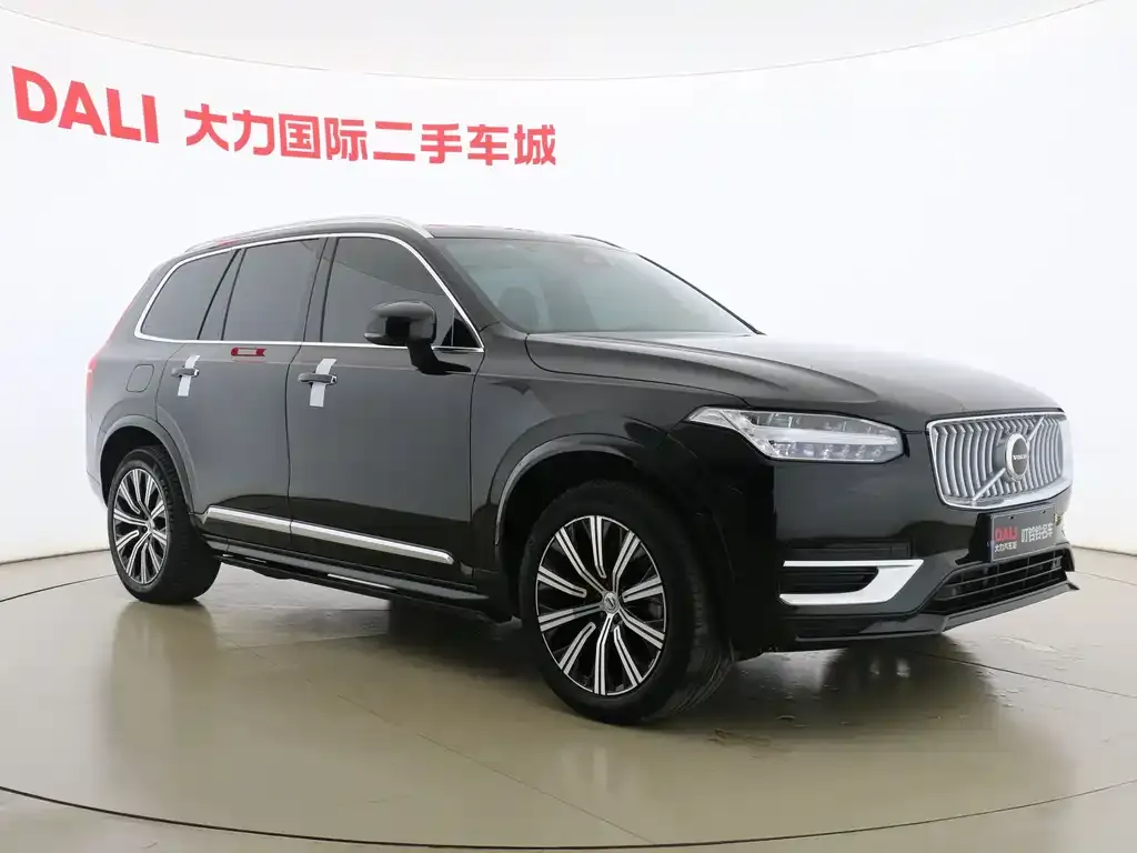 Volvo XC90 — фото 8