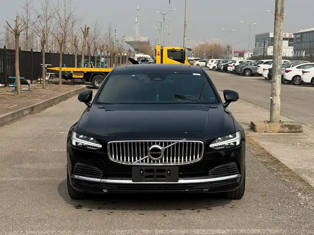Volvo S90 PHEV 2024 из CN, фото 7