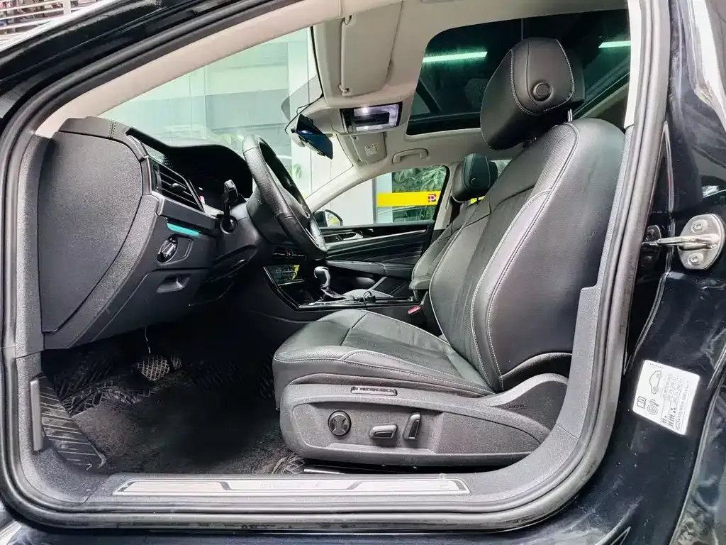 Volkswagen Passat — фото 3