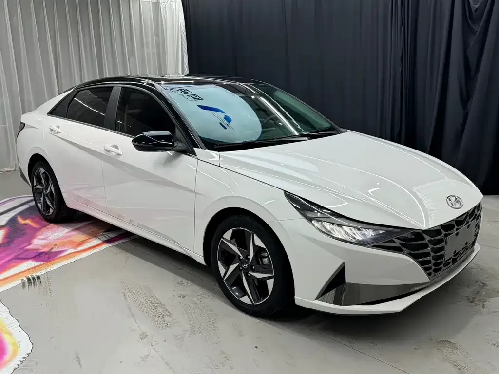 Hyundai Elantra 2023 из CN, фото 4