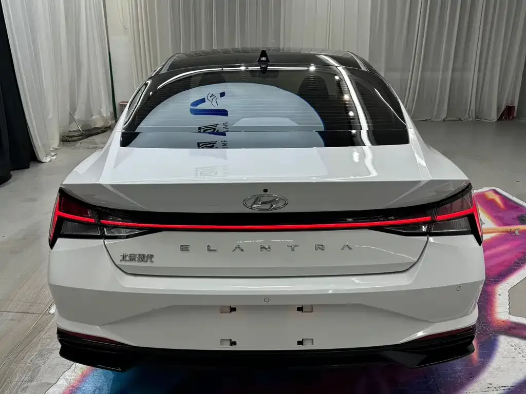 Hyundai Elantra 2023 из CN, фото 2