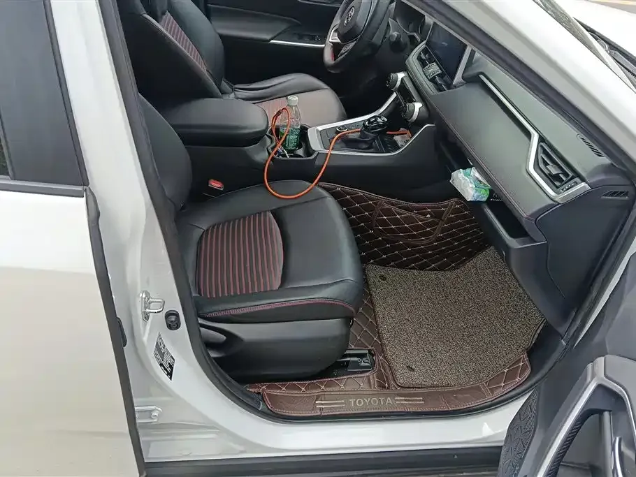 Toyota RAV4 Prime 2022 из CN, фото 9