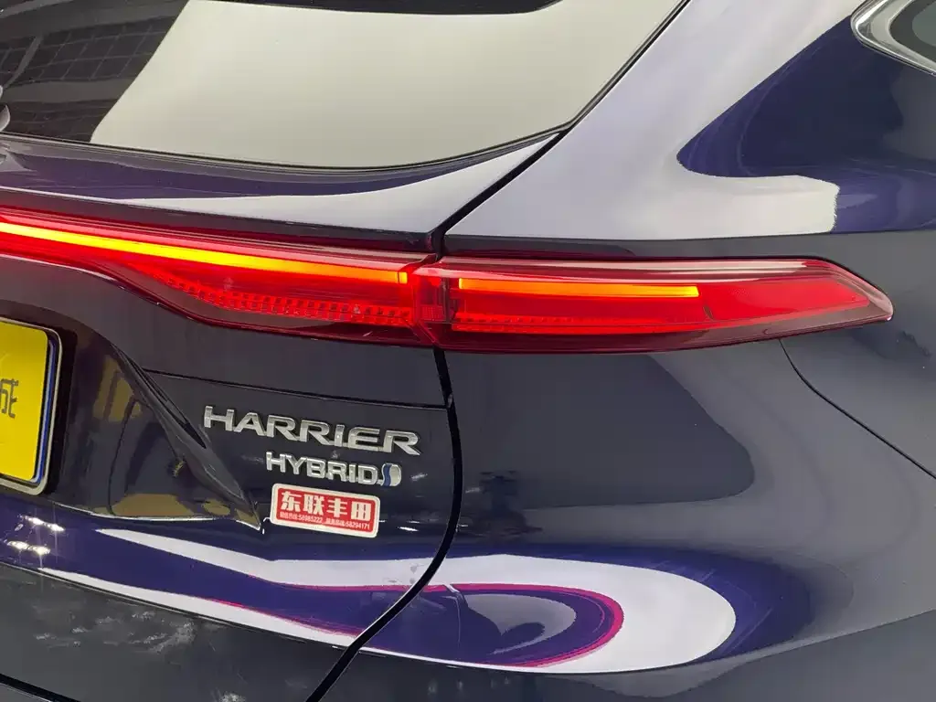 Toyota Harrier — фото 8
