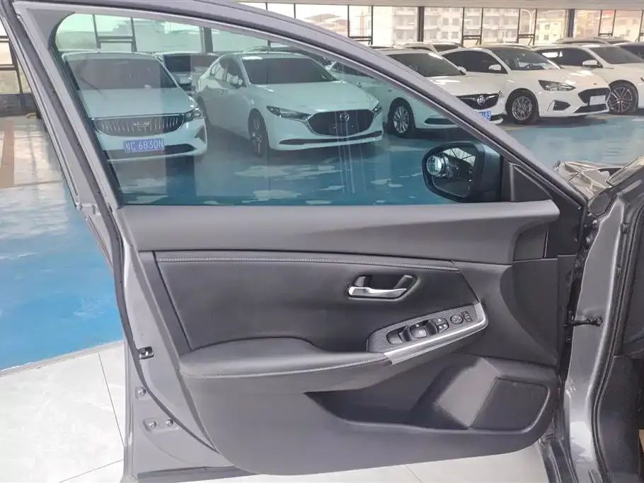 Nissan Sylphy 2022 из CN, фото 5