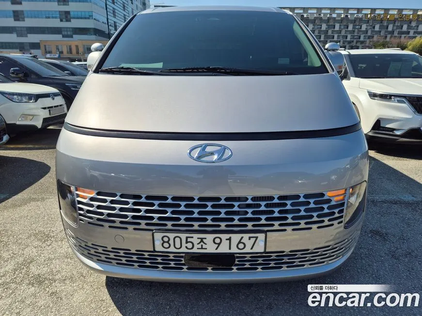 Hyundai Staria — фото 1