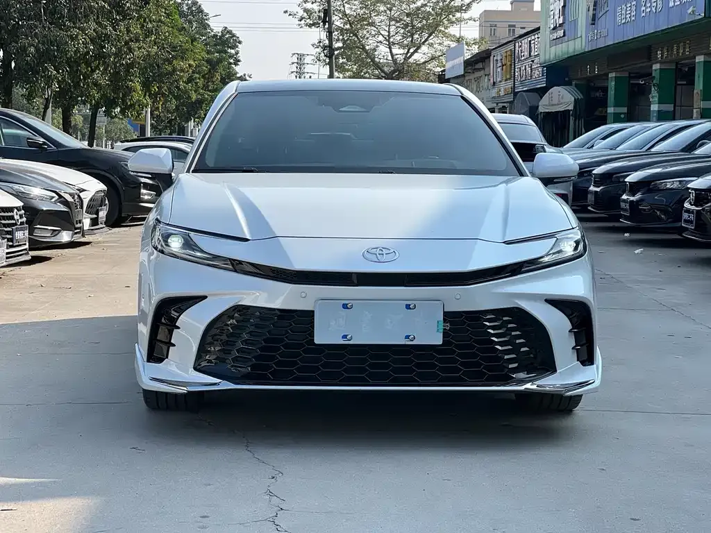 Toyota Camry 2024 из CN, фото 7