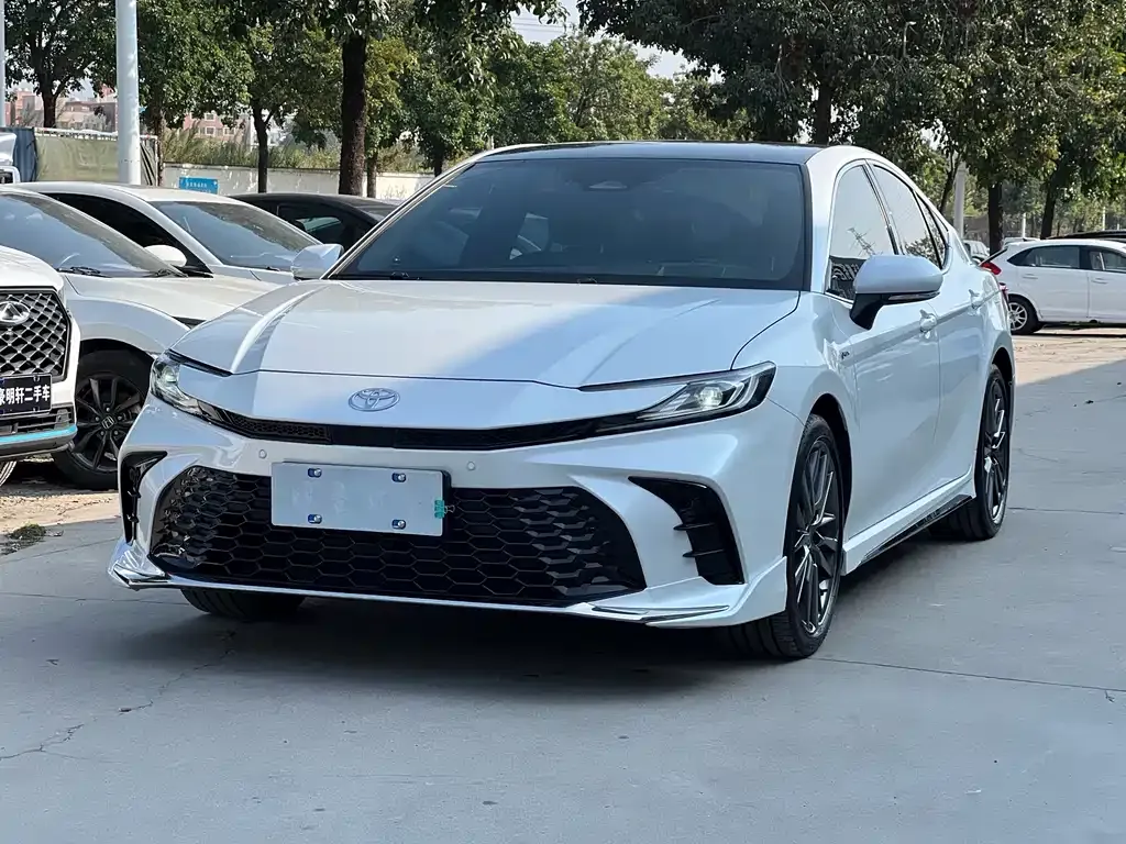 Toyota Camry 2024 из CN, фото 6