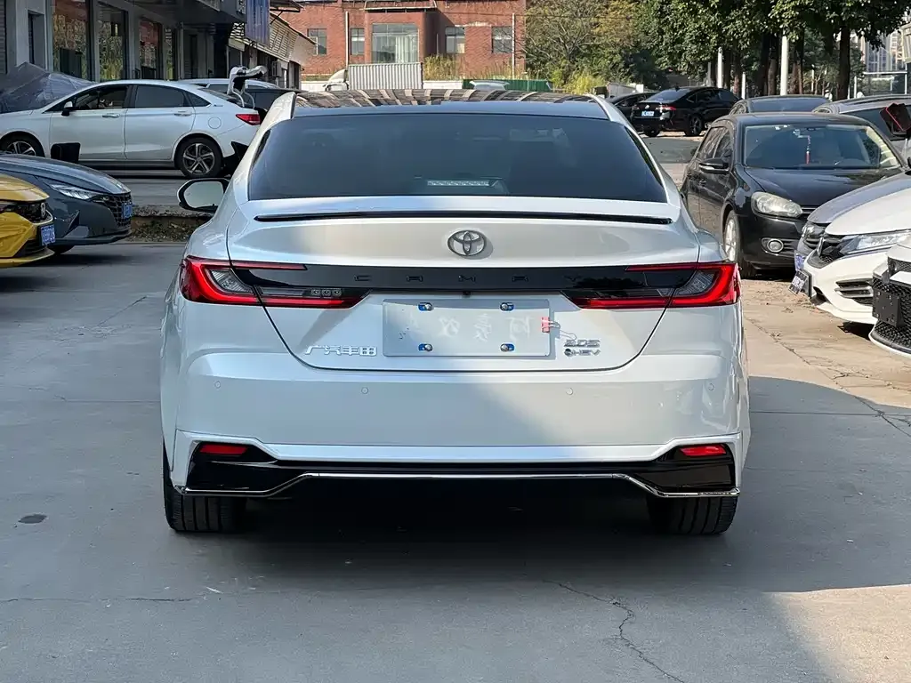 Toyota Camry 2024 из CN, фото 4
