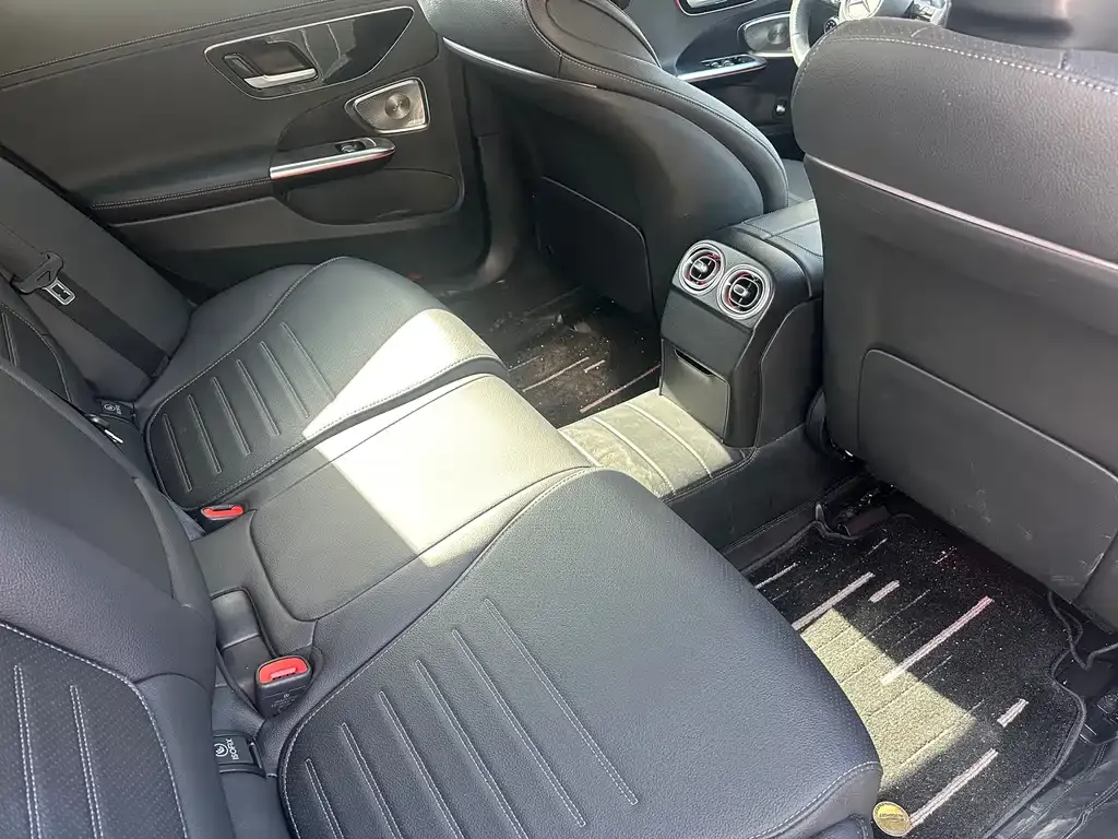 Mercedes-Benz C-Class 2024 из CN, фото 6