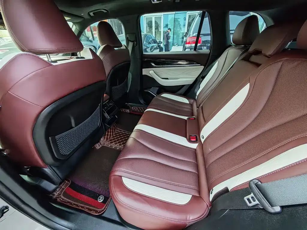Geely Xingyue L 2023 из CN, фото 8