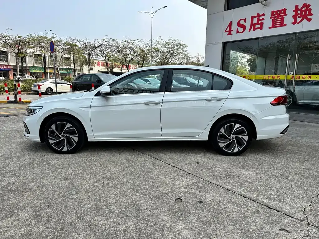 Volkswagen Bora 2024 из CN, фото 6
