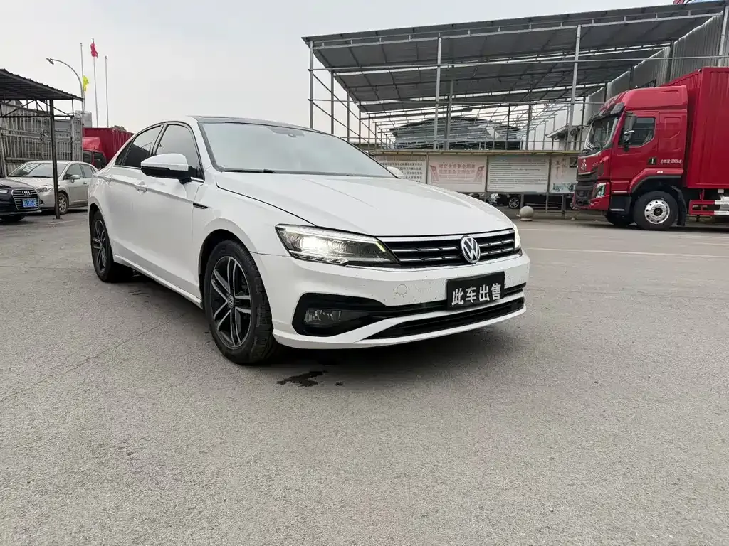 Volkswagen Lamando