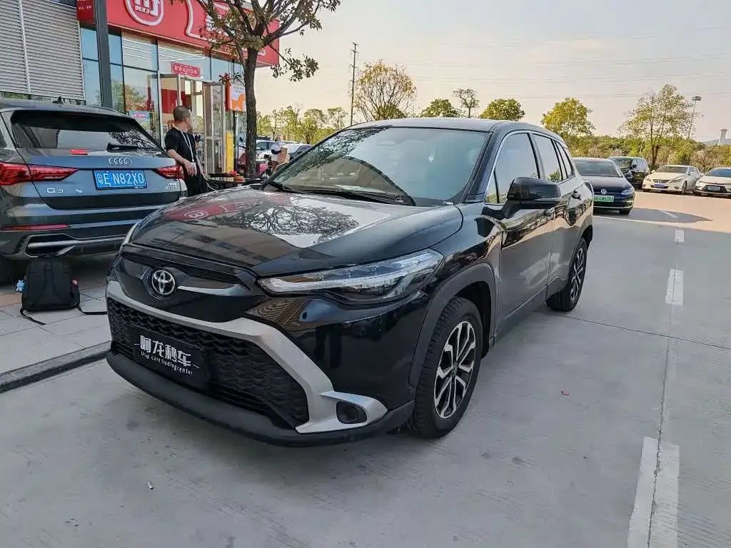 Toyota Frontlander 2023 из CN, фото 1