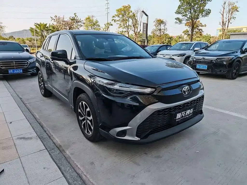 Toyota Frontlander 2023 из CN, фото 4