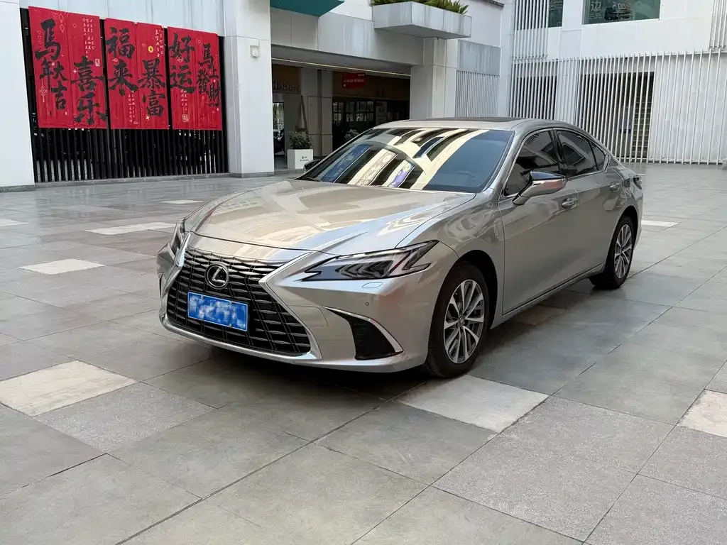 Lexus ES 2025 из CN, фото 1