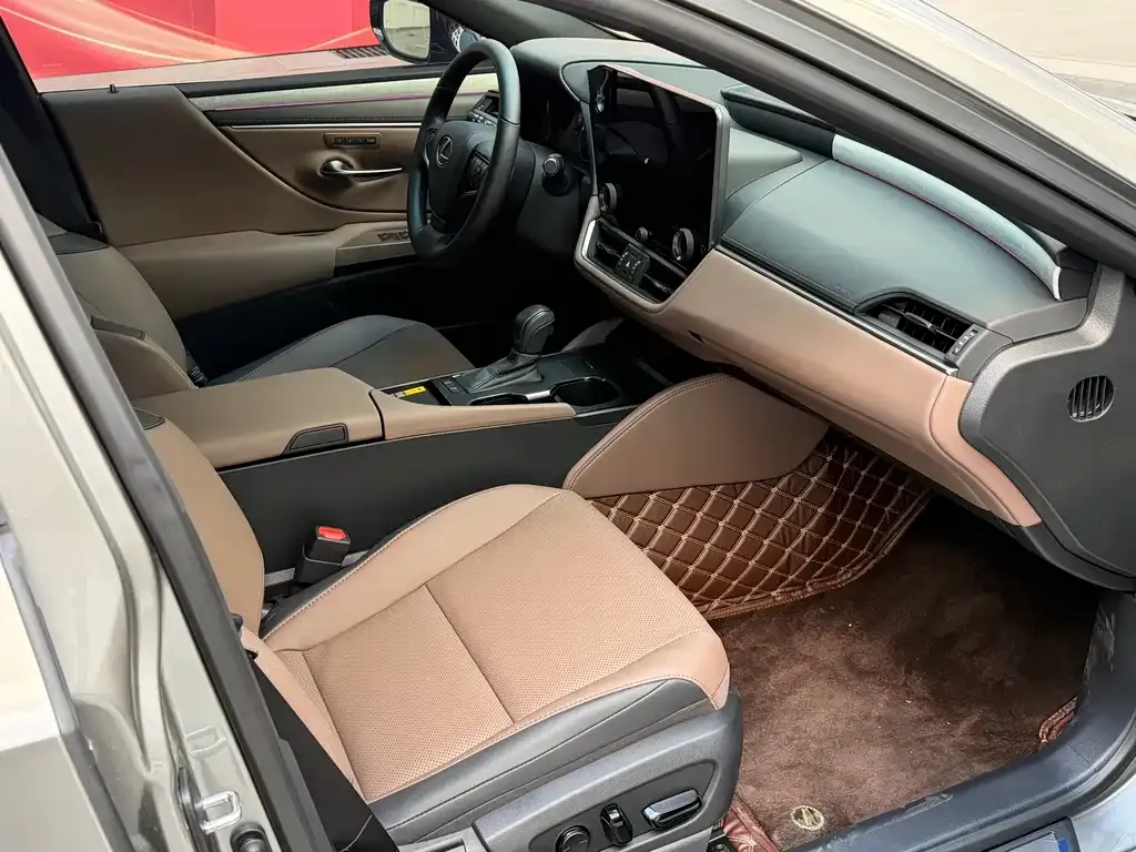 Lexus ES 2025 из CN, фото 9