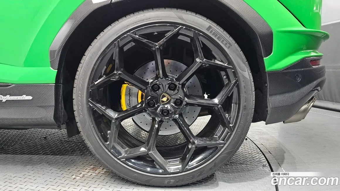 Lamborghini Urus 2024 из KR, фото 6
