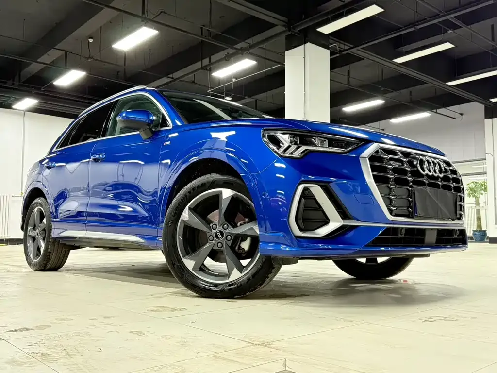 Audi Q3 — фото 6
