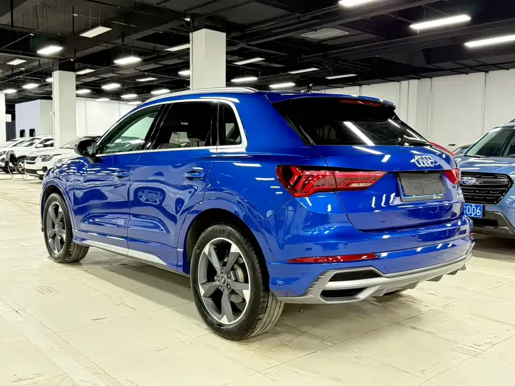 Audi Q3 — фото 7