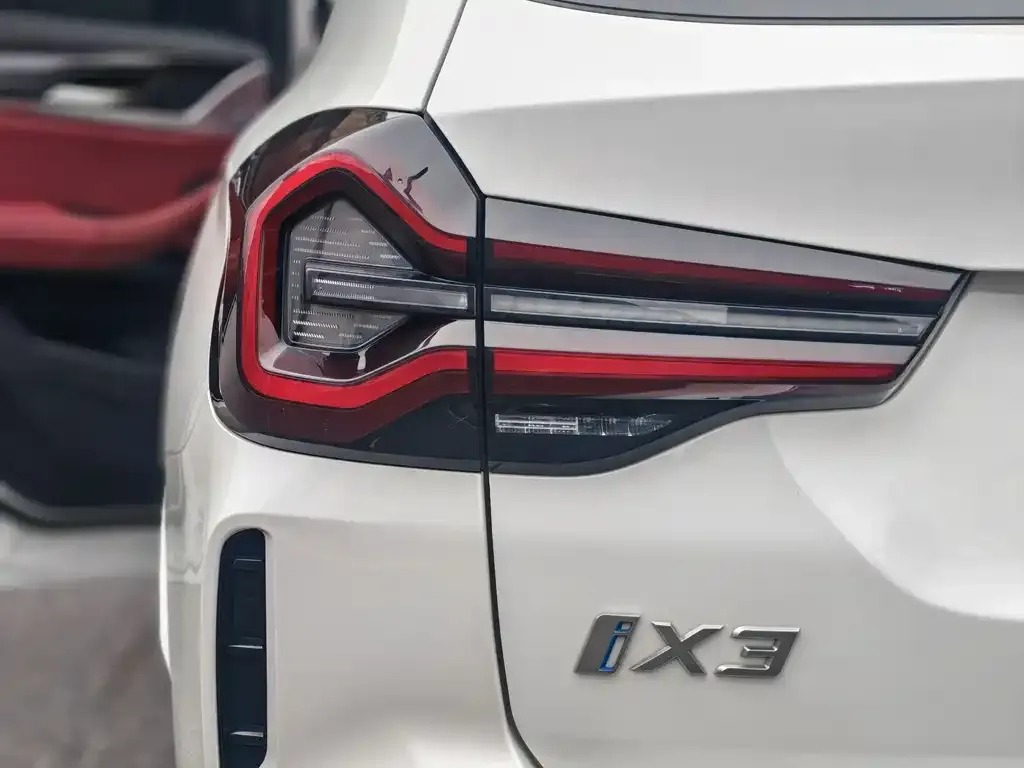 BMW iX3 2024 из CN, фото 6
