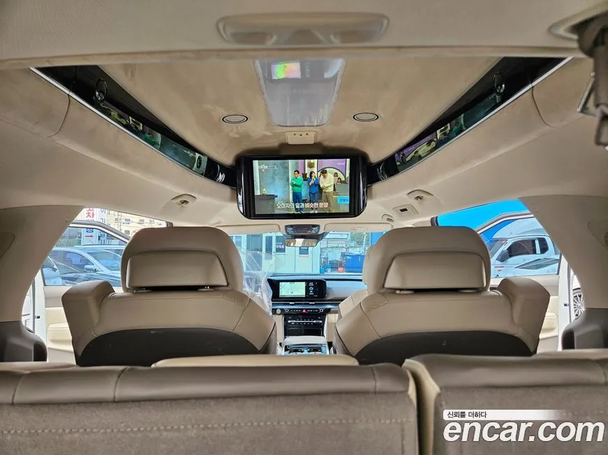 Kia Carnival — фото 3