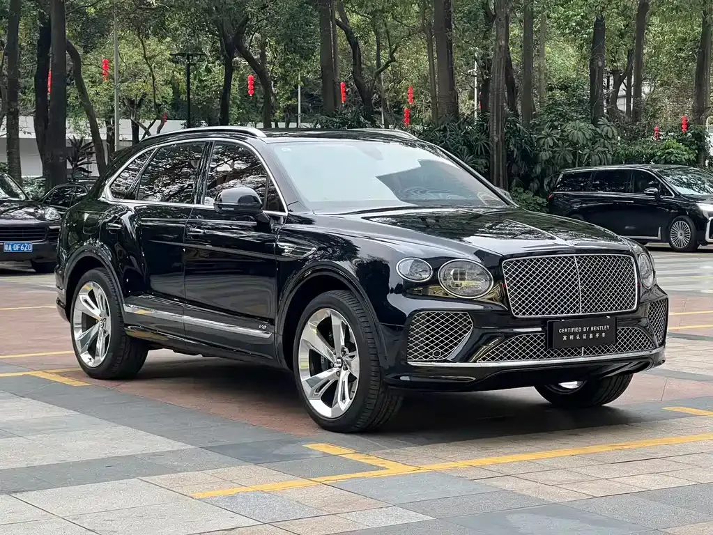Bentley Bentayga 2021 из CN, фото 8