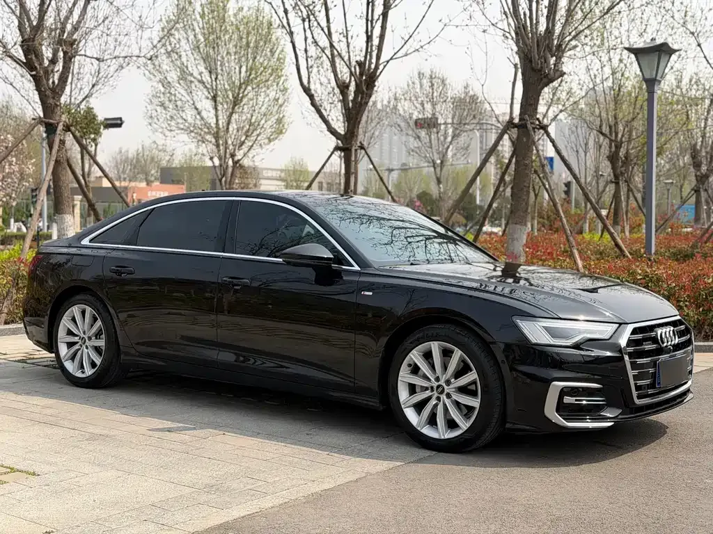 Audi A6L 2024 из CN, фото 2