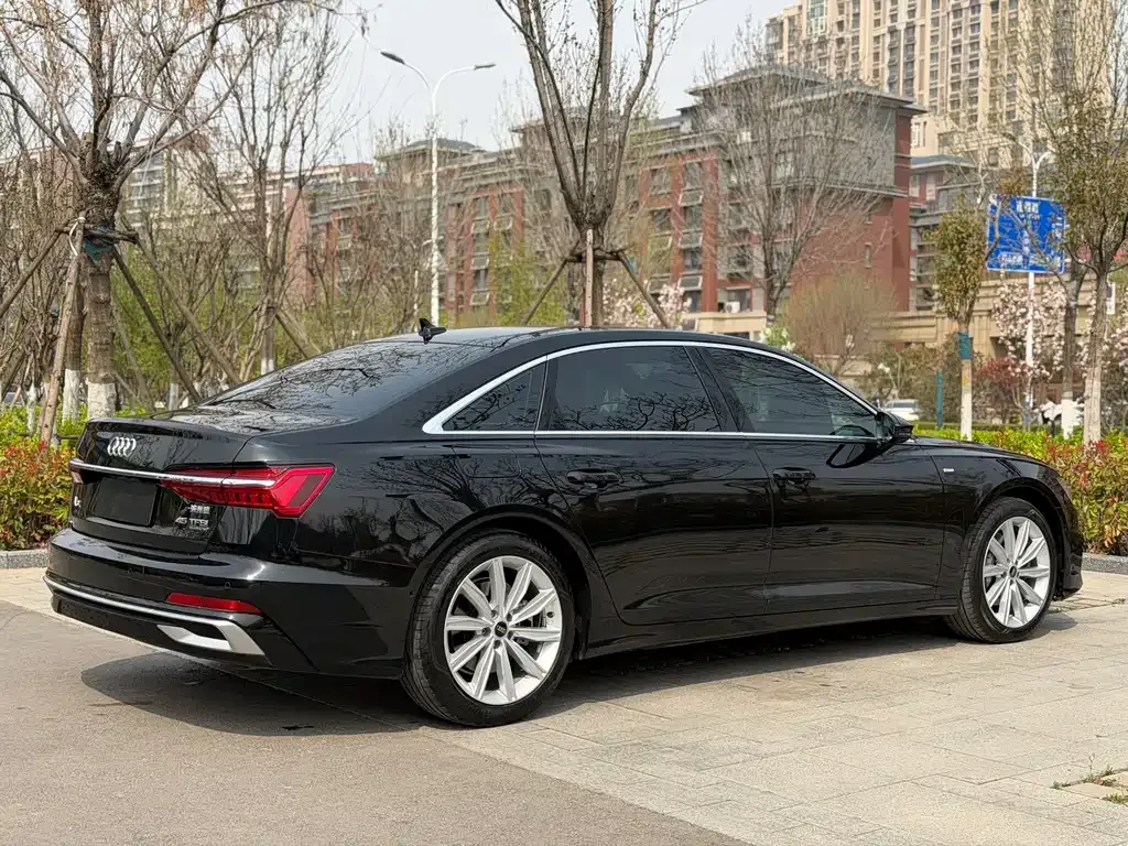 Audi A6L 2024 из CN, фото 9