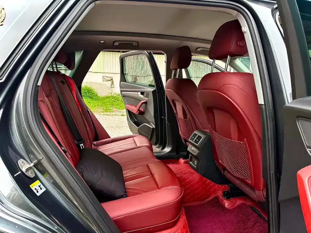 Audi Q5L 2021 из CN, фото 2