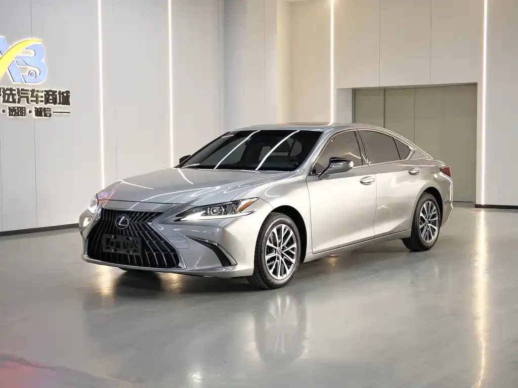 Lexus ES 2023 из CN, фото 1