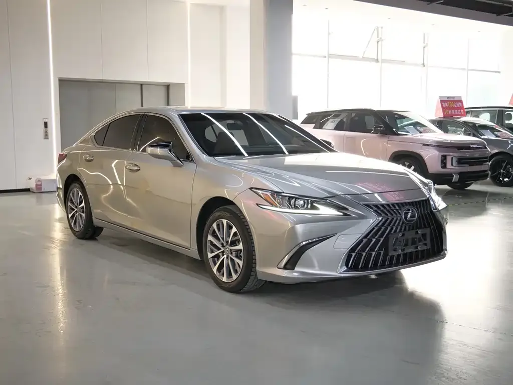 Lexus ES 2023 из CN, фото 7