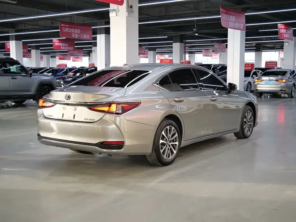 Lexus ES 2023 из CN, фото 4