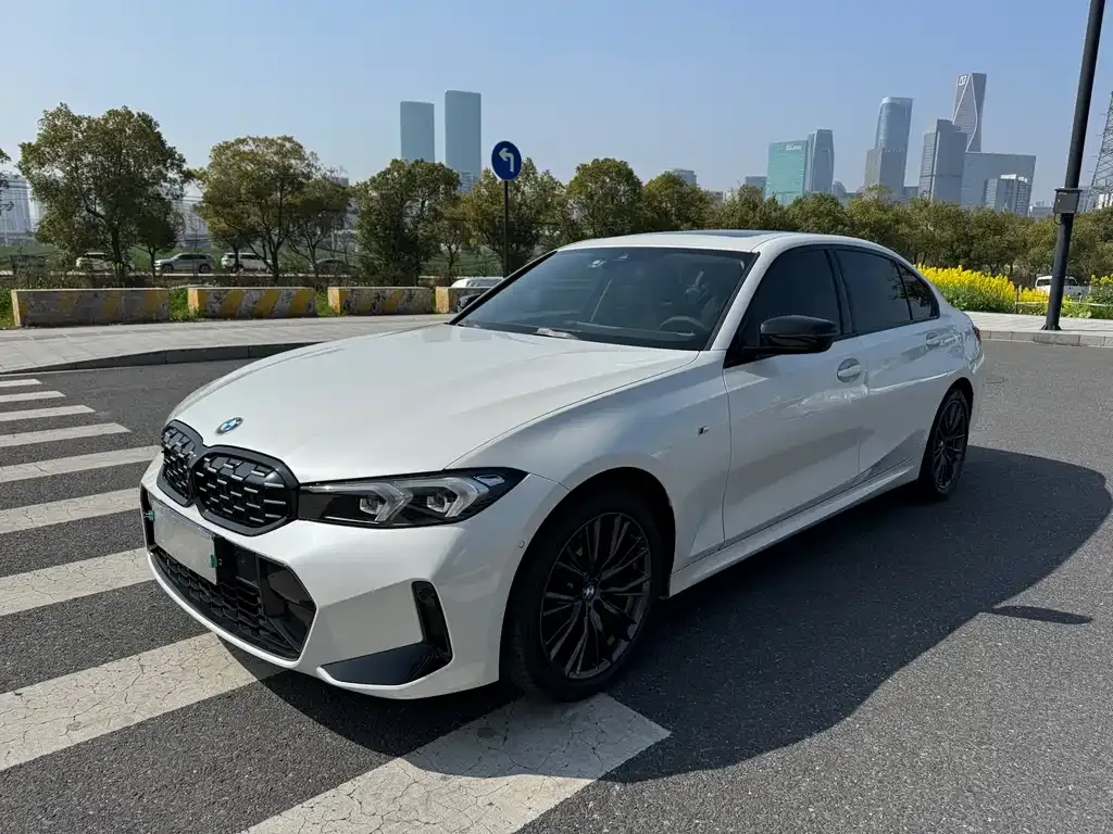 BMW 3 Series — фото 1