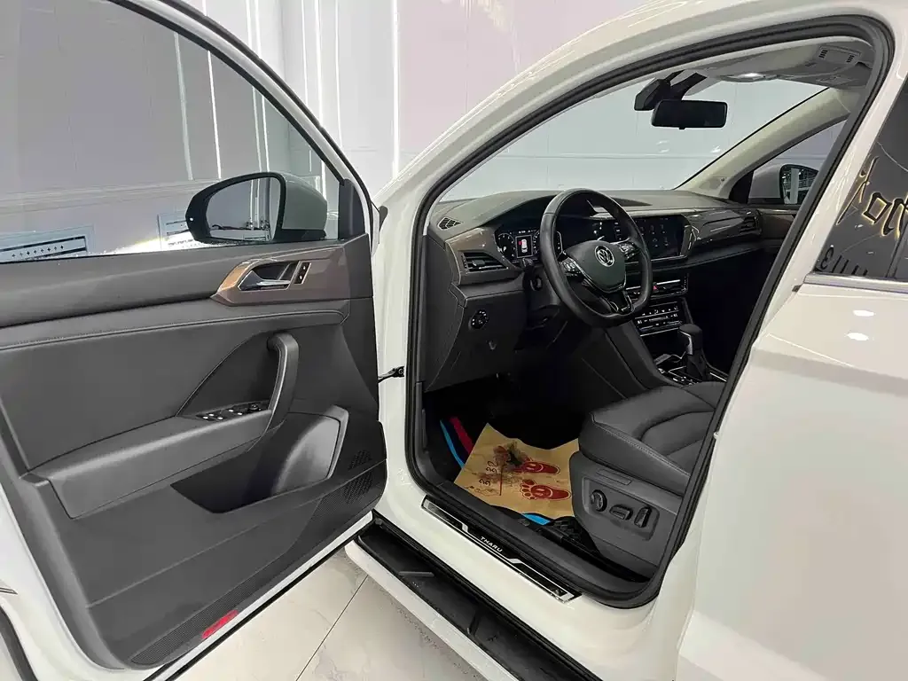 Volkswagen Tharu 2022 из CN, фото 8