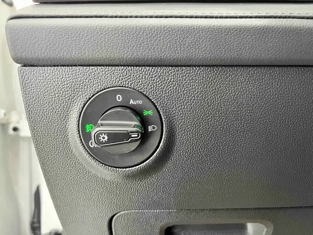 Volkswagen Tharu 2022 из CN, фото 9