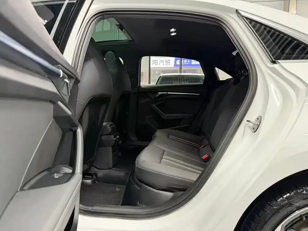 Audi A3 2022 из CN, фото 4