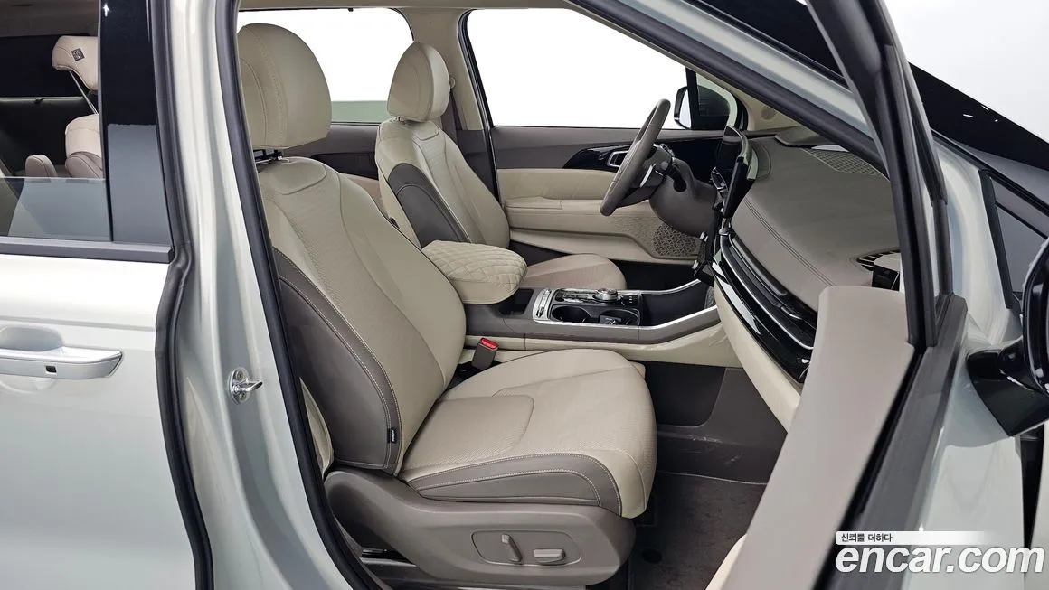 Kia Carnival — фото 10