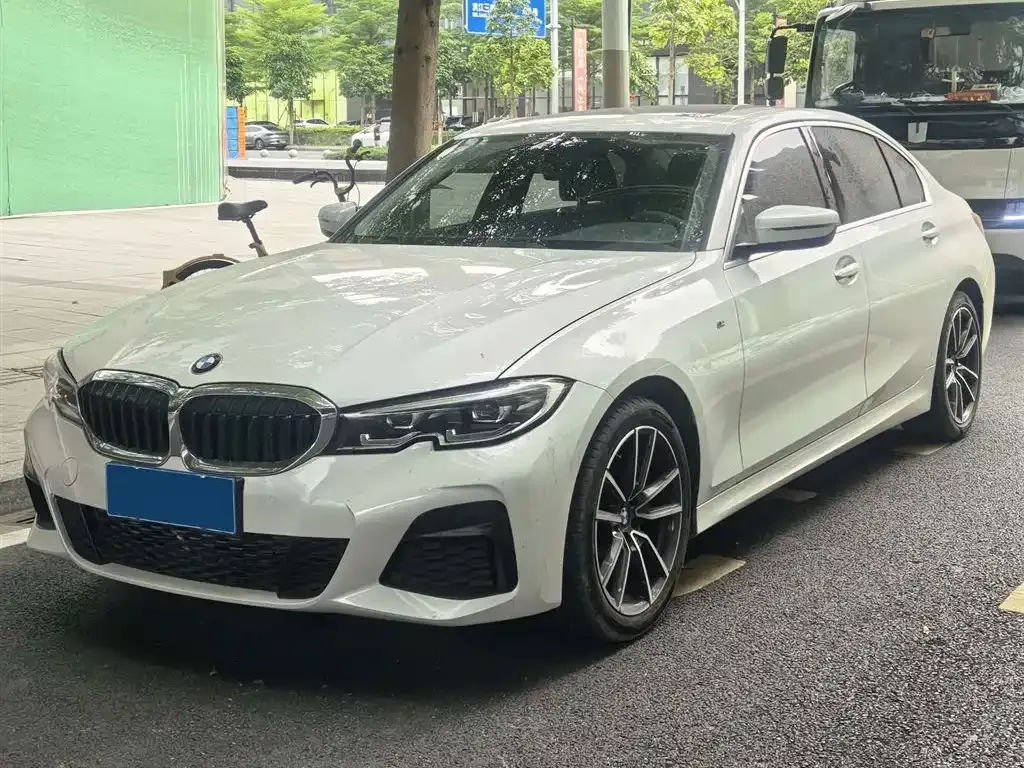 BMW 3 Series — фото 1