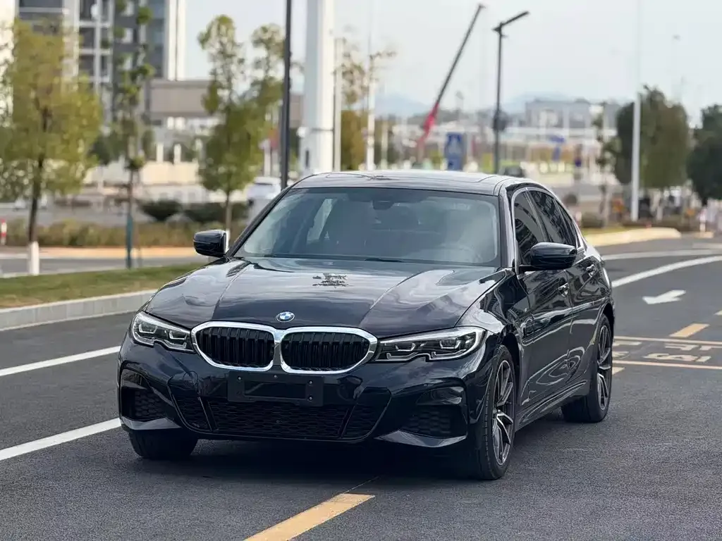 BMW 3 Series — фото 1