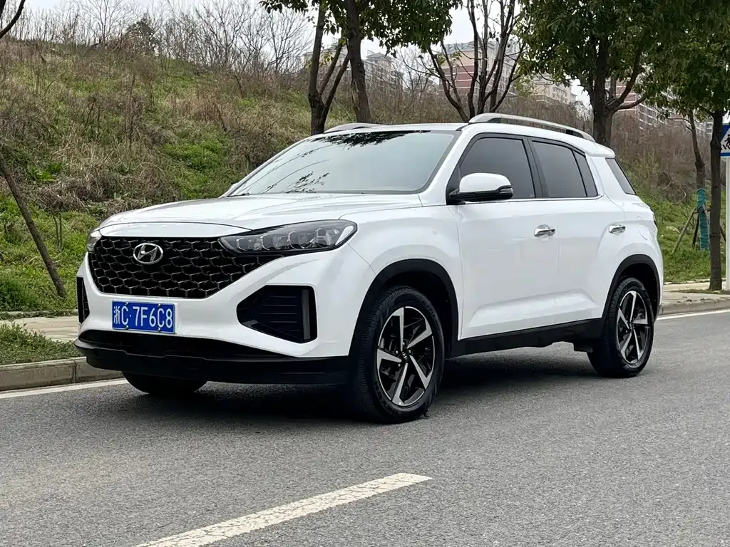 Hyundai ix35 — фото 1