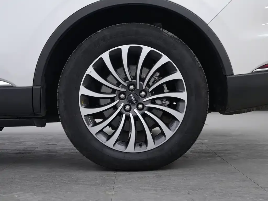 Lincoln Aviator 2021 из CN, фото 8