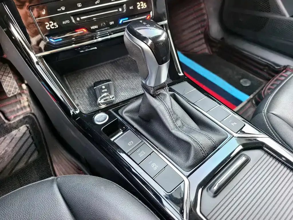 Volkswagen Passat — фото 8