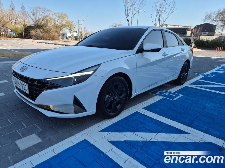 Hyundai AVANTE — фото 10