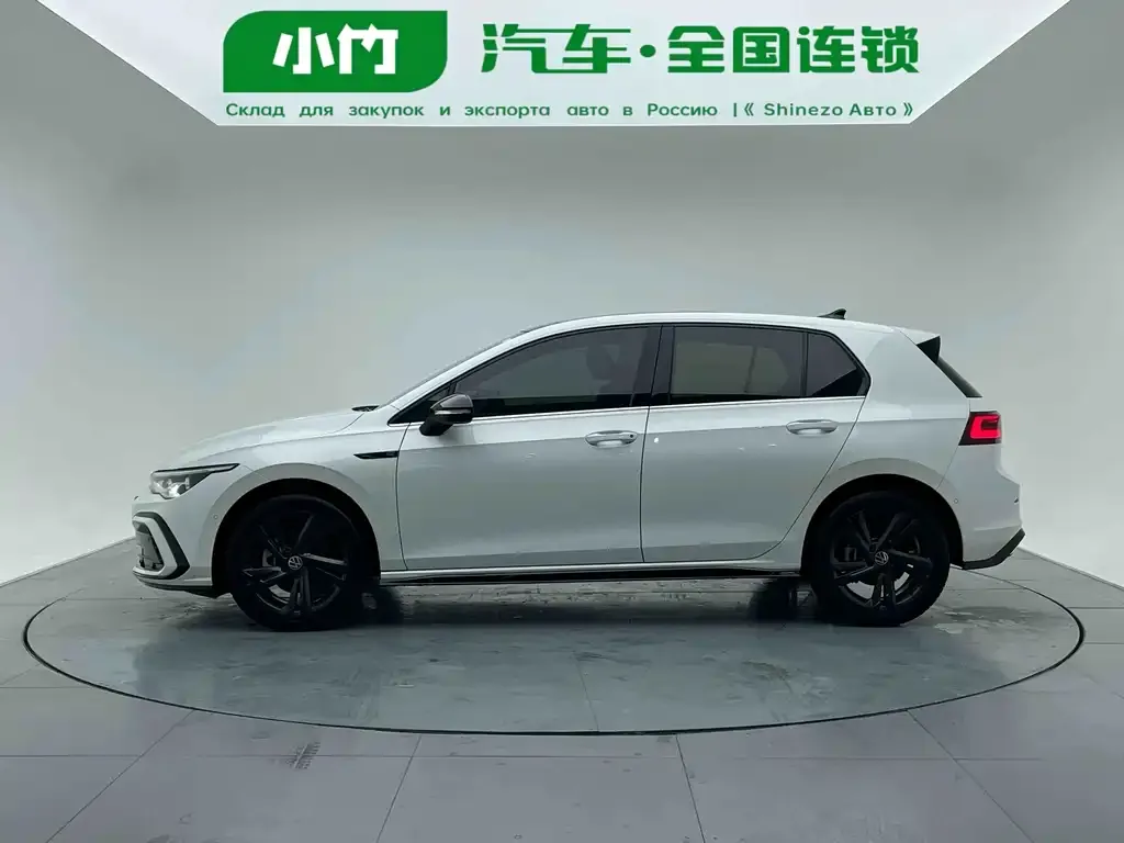 Volkswagen Golf 2022 из CN, фото 2