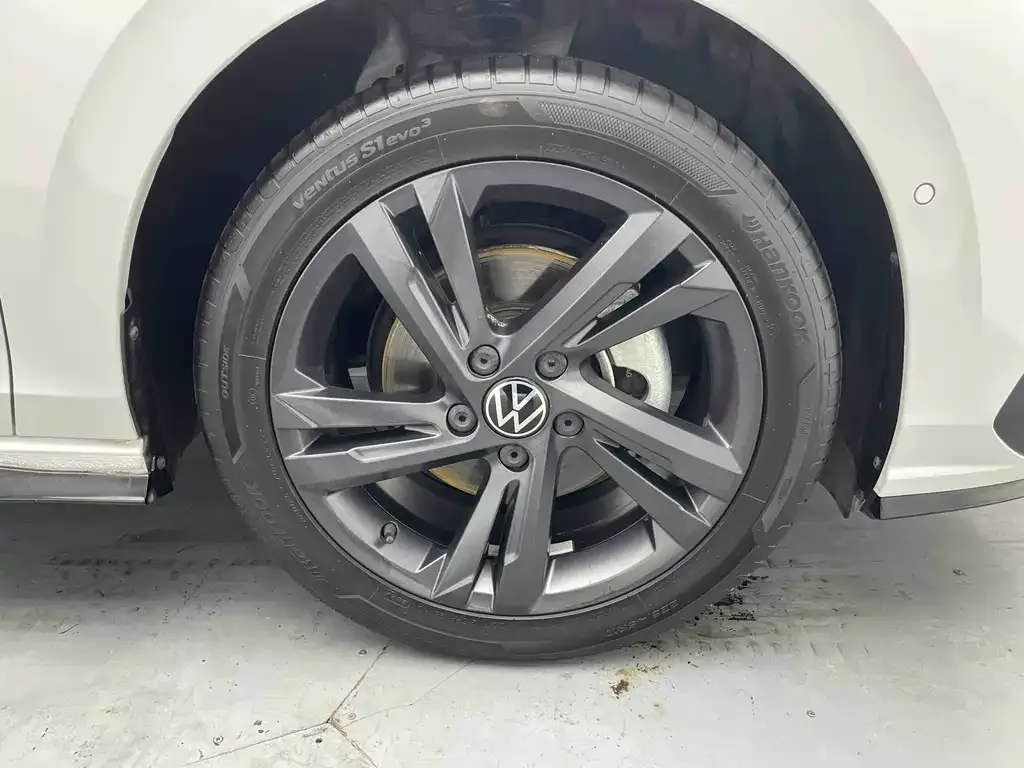 Volkswagen Golf 2022 из CN, фото 8