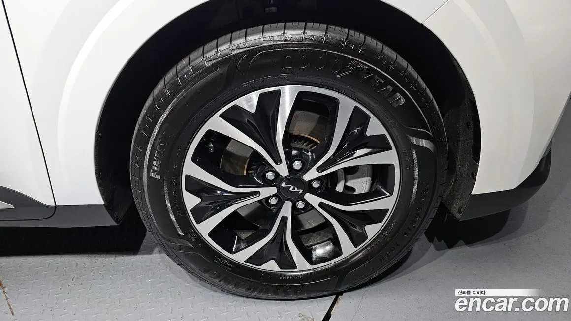 Kia Carnival 2023 из KR, фото 7