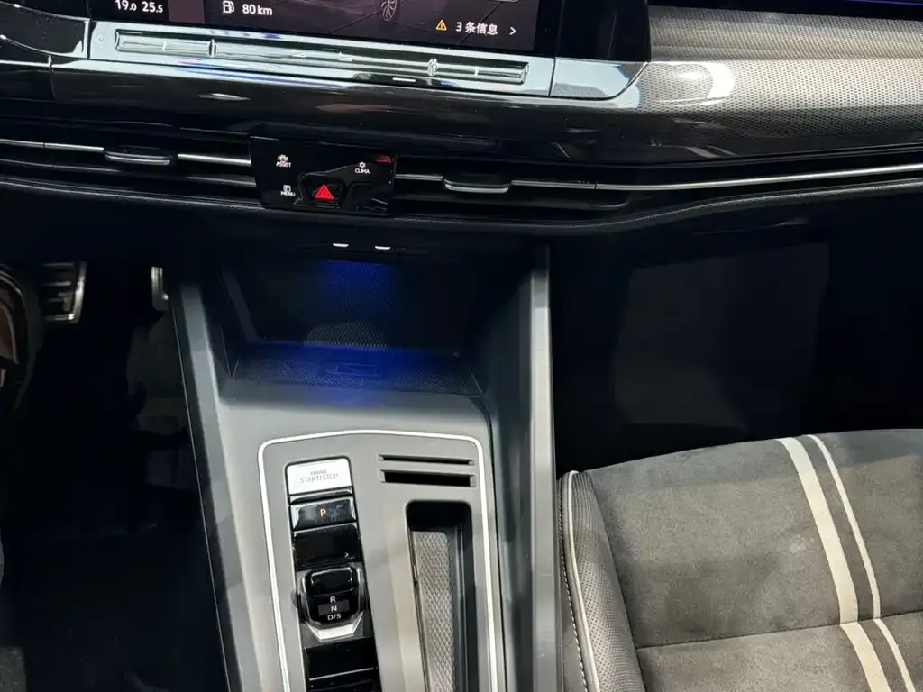 Volkswagen Golf 2022 из CN, фото 8