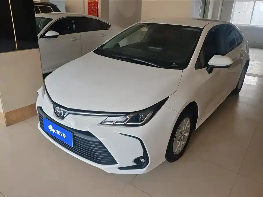Toyota Corolla 2022 из CN, фото 1