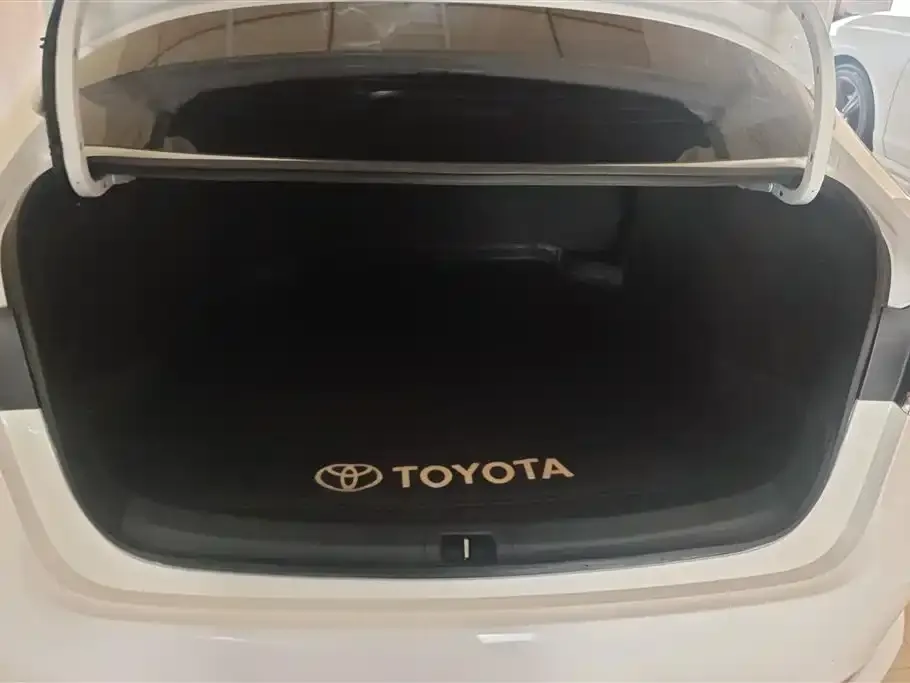 Toyota Corolla 2022 из CN, фото 3